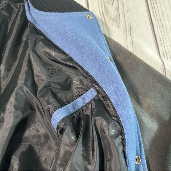 Vintage Just Jackets Free Willy Varsity Jacket 90s Nostalgia USA Men’s Large - Picture 8 of 11